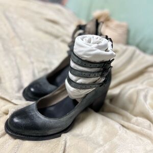 Freebird by Steven Black and White Heels